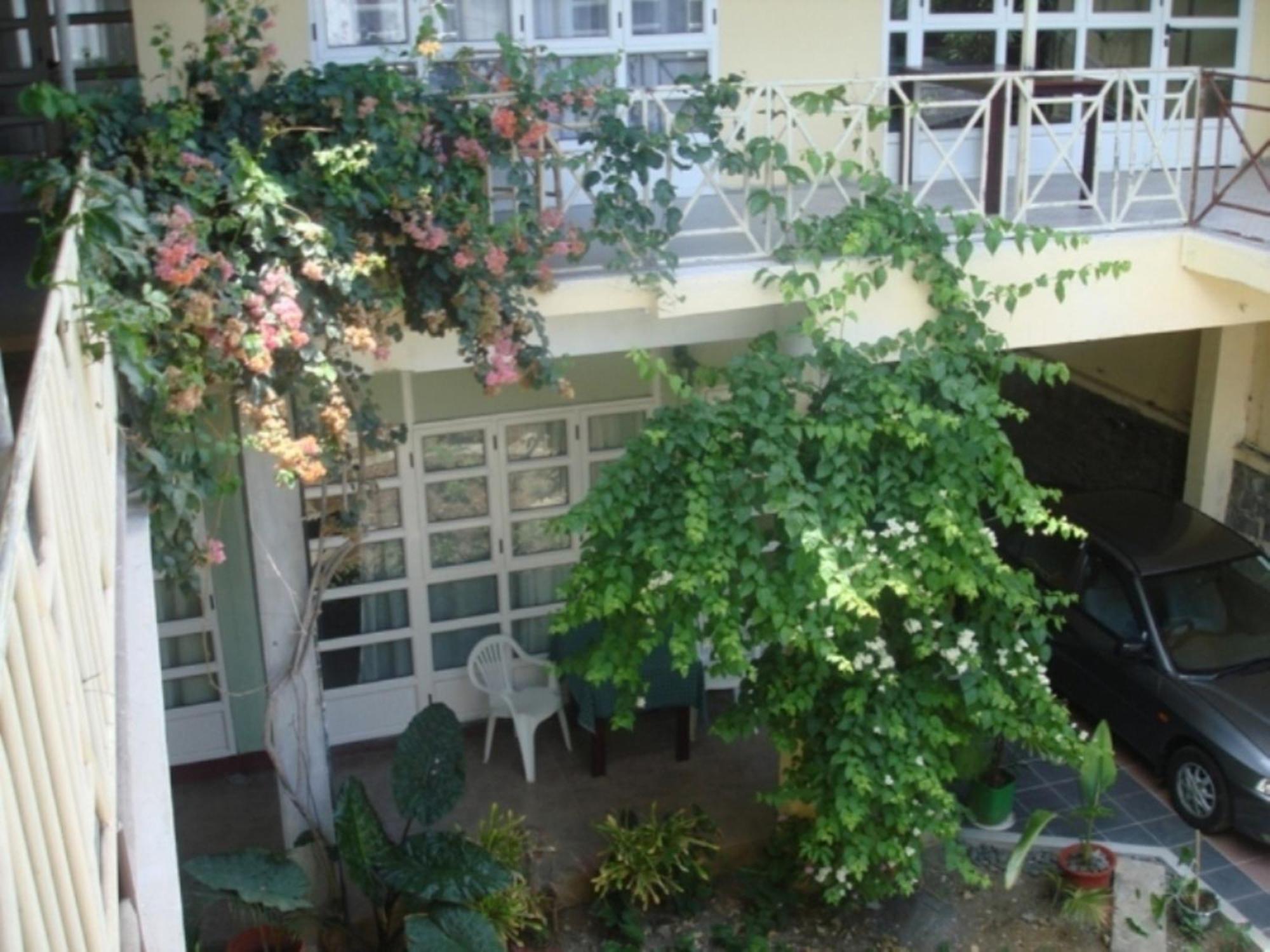Auberge Le Saladier Mahébourg Exteriör bild